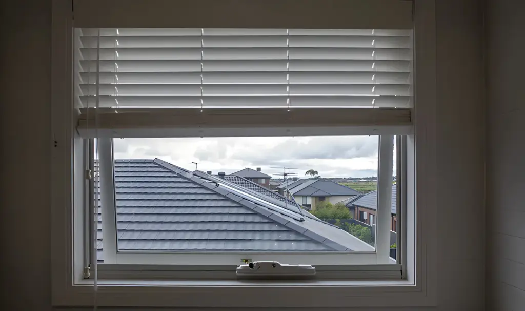 Awning Windows, photo 1